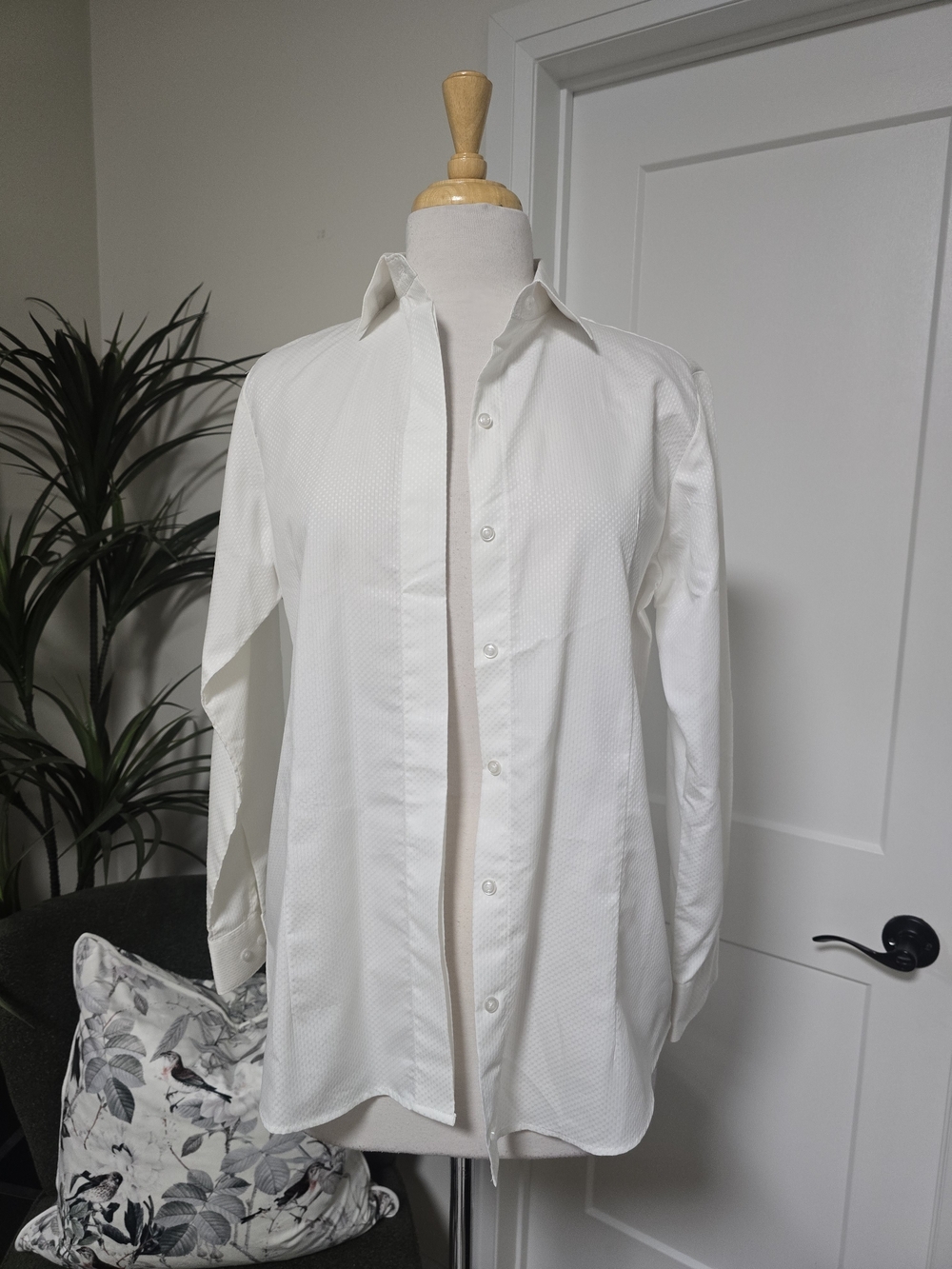 Women's Classic White Textured Dress Shirt